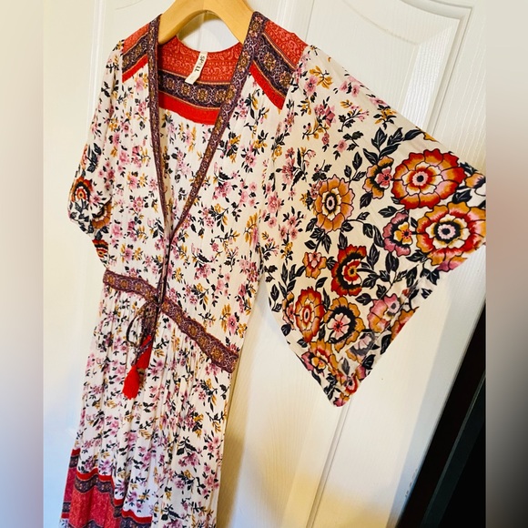 EUC Spell & The Gypsy Collective Rosewood Elle Gown Maxi Dress/Duster - Picture 10 of 17